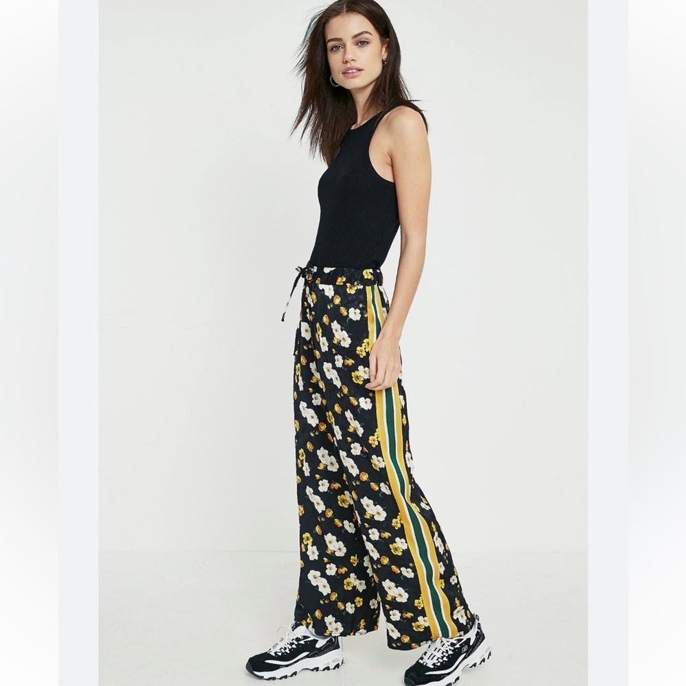 Urban Outfitters by free people Side Striped Satin flower wide leg Track Pants - Picture 2 of 10